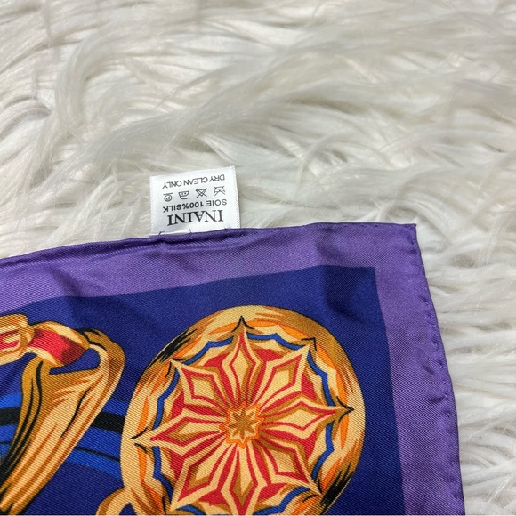 Magicians 100% silk scarf - Picture 3 of 3